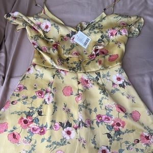 URBAN OUTFITTERS ROMPER !!